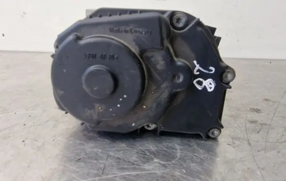 Audi A4 S4 B5 8D Throttle valve 078133063AK