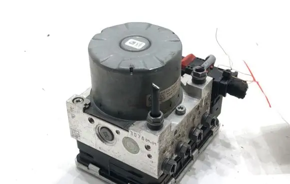 Volkswagen Golf VII ABS Pump 5Q0614517DD