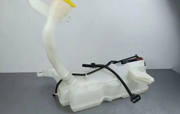 Renault Arkana Windshield washer fluid reservoir/tank 23022402