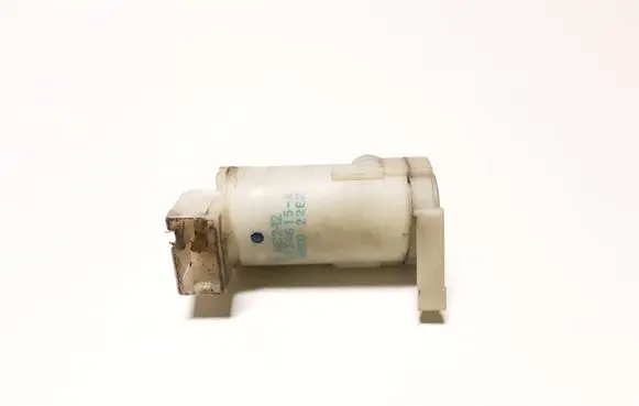 Nissan X-Trail T30 Windscreen/windshield washer pump 2224615A MC212 22E2