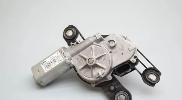 Volkswagen Tiguan Wiper motor 5G0955711C