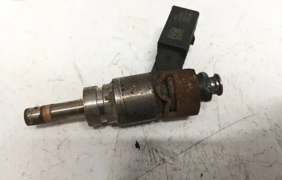 Fuel injector
