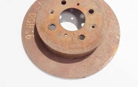 Honda Civic Rear brake disc neventiliuojamas