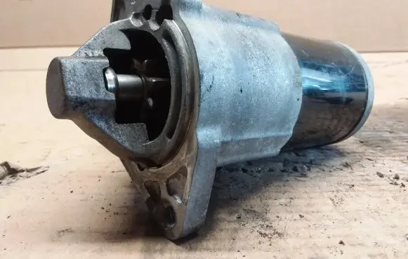 Suzuki Grand Vitara II Starter motor 3110065J1