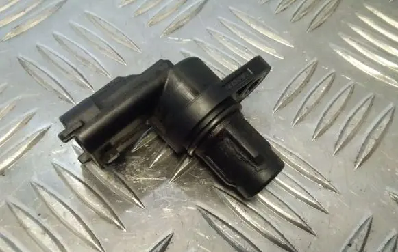 Opel Corsa C Camshaft position sensor 93310500 0232103067