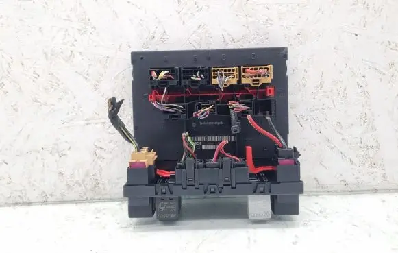 Volkswagen PASSAT B6 Comfort/convenience module 3C0937049AD