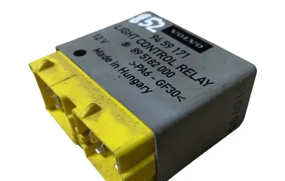 Volvo S70 V70 V70 XC Light relay 9459171 895182000