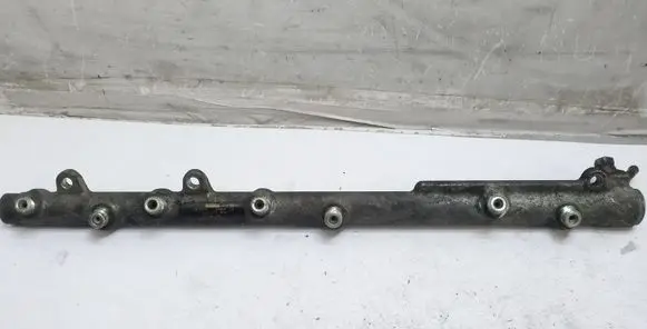BMW 3 E46 Fuel main line pipe 0445216008 7788679