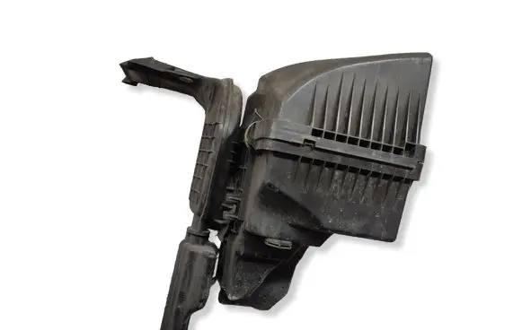 Mazda 3 III Air filter box SH01133AY K3006