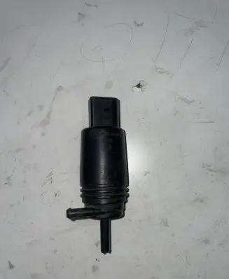 BMW 5 E39 Headlight washer pump 67128377612 128377612 8377612