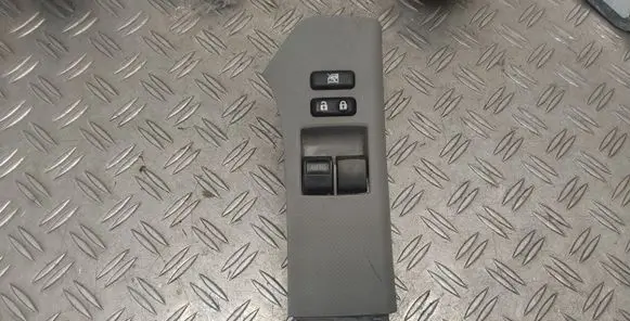 Toyota Yaris Electric window control switch 742320D110