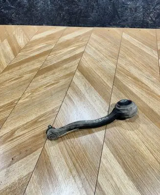 Mercedes-Benz C W204 Front lower control arm/wishbone 