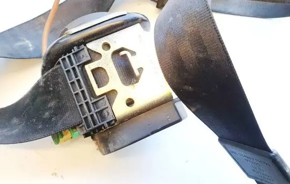 Audi A6 S6 C5 4B Front seatbelt 4b0857706a 560575800a