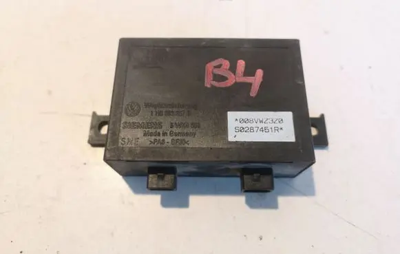 Volkswagen PASSAT B4 Immobilizer control unit/module 1H0953257B