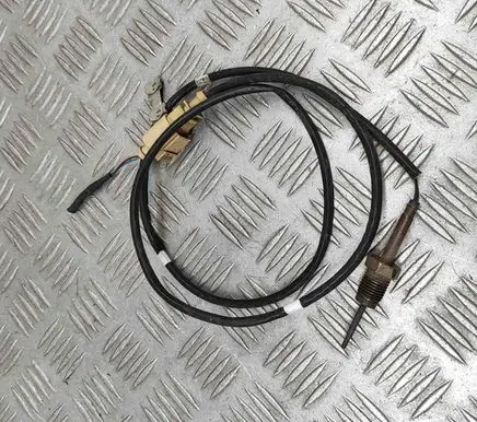 Volkswagen Transporter - Caravelle T6 Oil temperature sensor 04L906088HN
