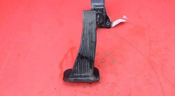 Honda Civic Accelerator throttle pedal JM05C