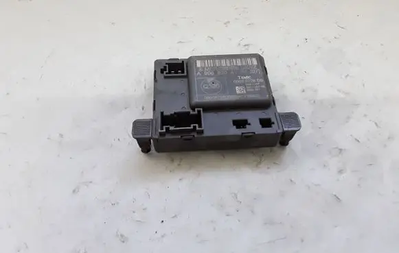Mercedes-Benz Sprinter W906 Door control unit/module A9068204126 00005228