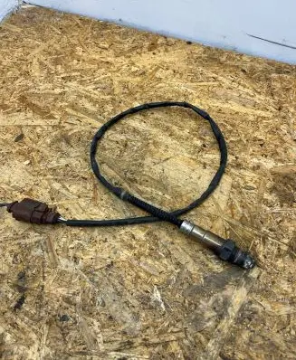 Audi A4 S4 B7 8E 8H Lambda probe sensor 06D906265