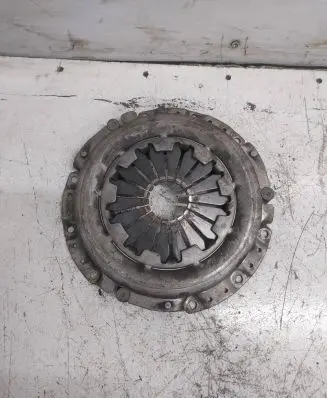 Hyundai Lantra I Pressure plate 1L25D