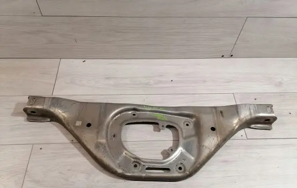 Porsche 911 991 Engine mounting bracket 9A137501408 mocowaniesilnika