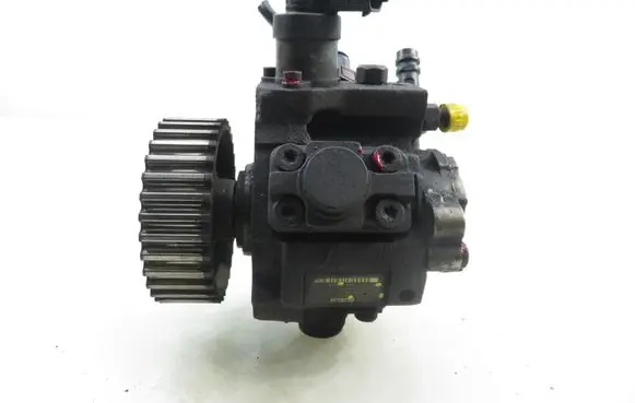 Renault Megane II Fuel injection high pressure pump 8200561664 0445010148 0928400694