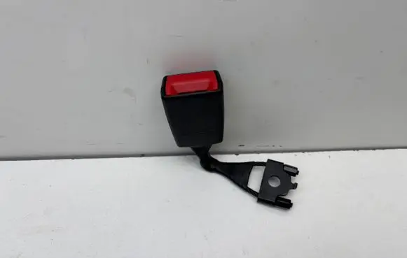 Audi Q5 SQ5 Middle seatbelt buckle (rear) 8R0857740E