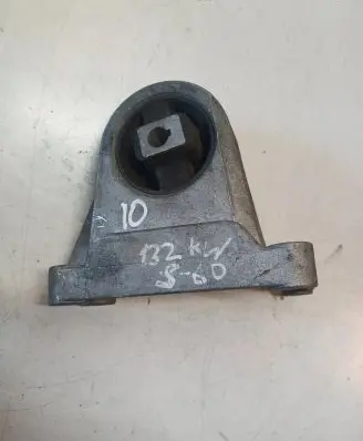 Volvo V70 Engine mount bracket 8649597