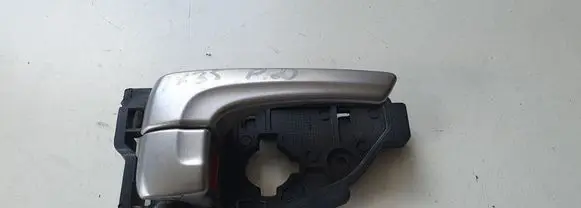 Hyundai ix35 Front door interior handle