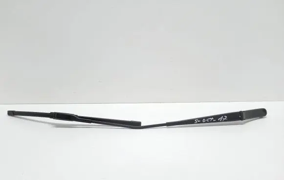 Skoda Octavia Mk3 (5E) Front wiper blade arm 5E1955410