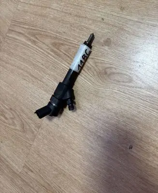Renault Scenic II - Grand scenic II Fuel injector 0445110021 7700111014