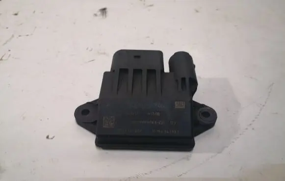 Mercedes-Benz C W204 Glow plug pre-heat relay A6429002700