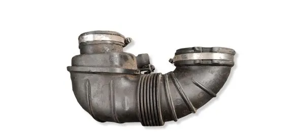 Mercedes-Benz C W204 Turbo air intake inlet pipe/hose A6510940697