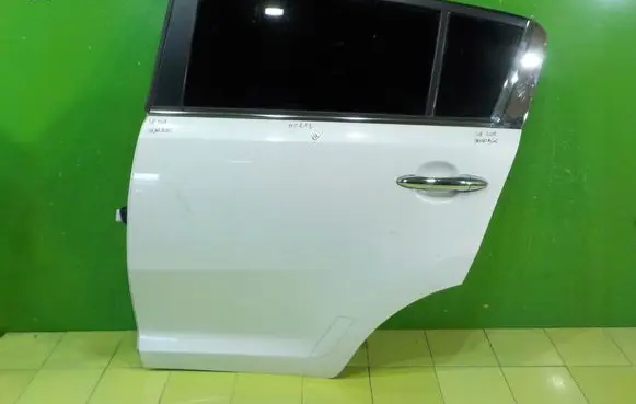 KIA Sportage Front door LEWE
