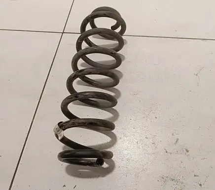 Volkswagen Tiguan Rear coil spring 5QF511115