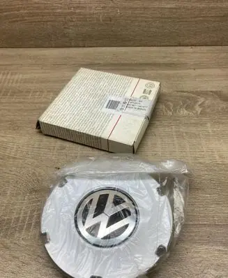 Volkswagen Derby II R14 wheel hub/cap/trim 5X0601149288