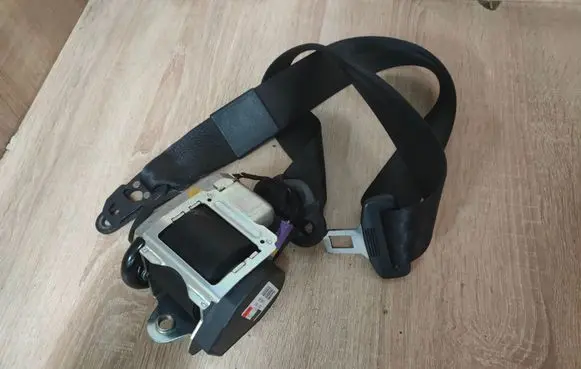 Audi A4 S4 B7 8E 8H Front seatbelt 560788701