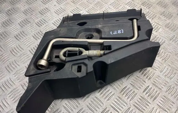 BMW 5 E39 Tool set 8187269