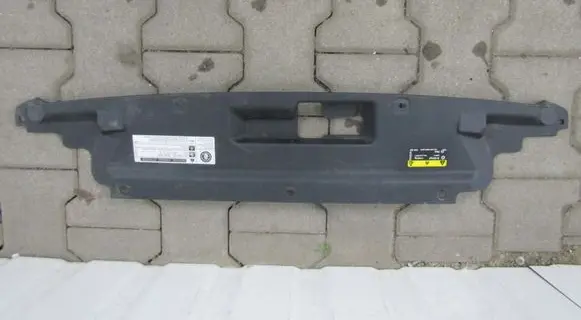 Engine bonnet/hood lock trim molding
