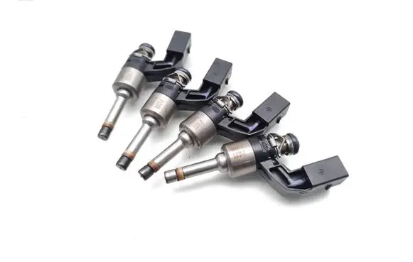 Audi A3 S3 8P Fuel injectors set 03C906036F