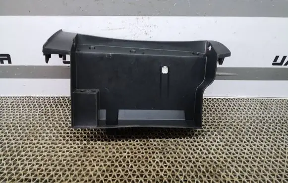 Nissan Qashqai Glove box 685204EA0A 685S14EA0A