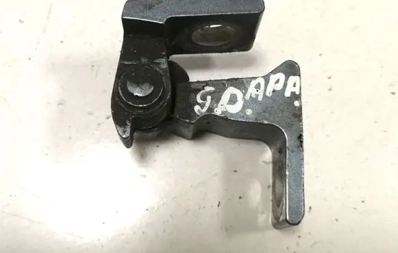 Audi A5 8T 8F Rear door lower hinge 8K0831402A