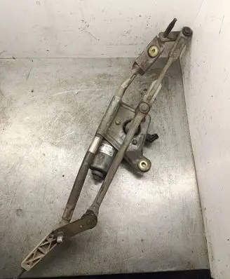 Volvo V70 Front wiper linkage and motor 8624239