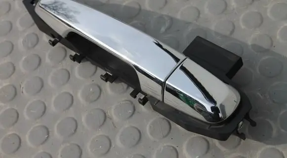 Mitsubishi L200 Rear door exterior handle KZPTL200