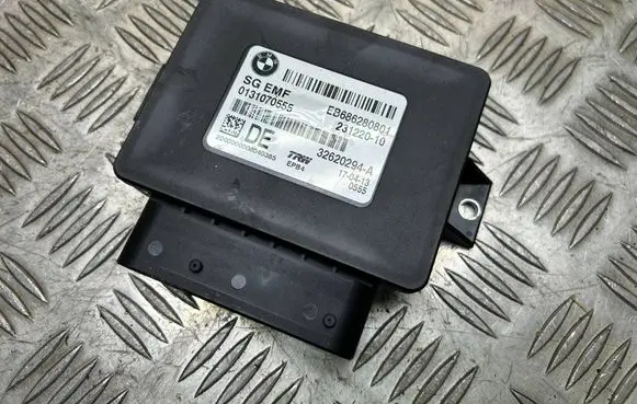 BMW 5 F10 F11 Hand brake control module 6862808 32620294A 0131070555
