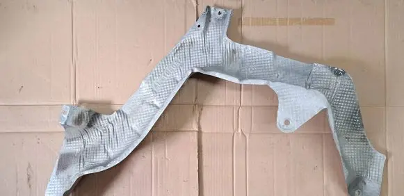 Dacia Dokker Exhaust heat shield 747614086R