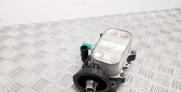 Skoda Fabia Mk3 (NJ) Oil filter mounting bracket 04B115389B 03L117021C