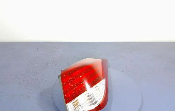 Hyundai i40 Rear/tail lights 92402-3Z3