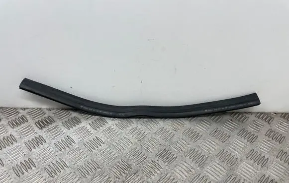Mercedes-Benz C W204 Engine compartment rubber A2046280198