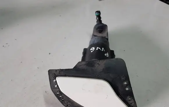Volkswagen Golf VI Headlight washer spray nozzle 5K0955978AIAUTOPI 5K0955978A