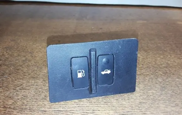 Lexus IS 220D-250-350 Fuel tank opening switch 5544753040